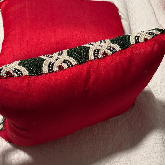 Festive Beaded Holiday Pillows - Picture 9 of 9